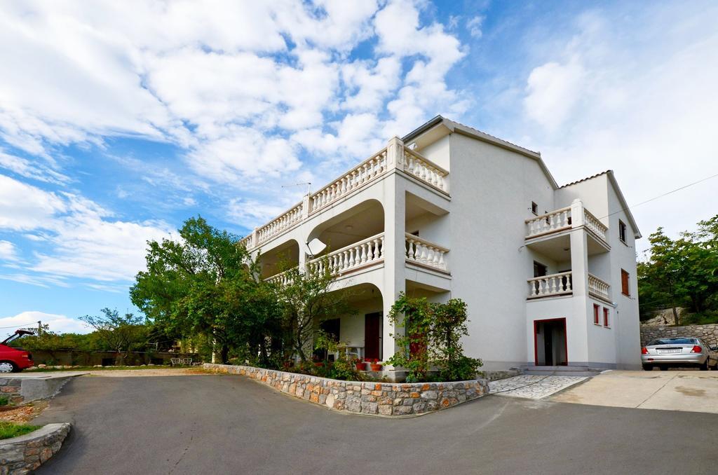 Apartments Sanja Sibinj Krmpotski Zewnętrze zdjęcie