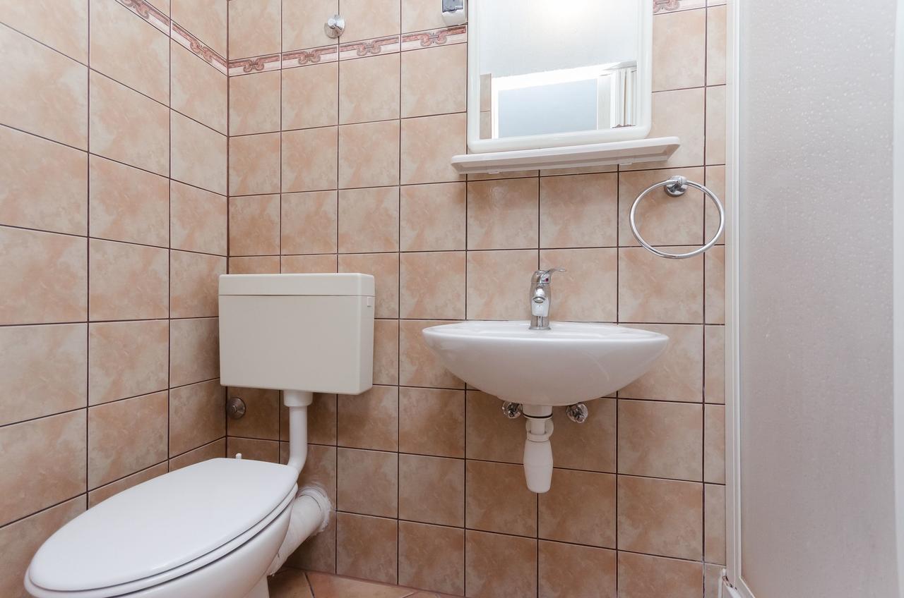 Apartments Sanja Sibinj Krmpotski Zewnętrze zdjęcie