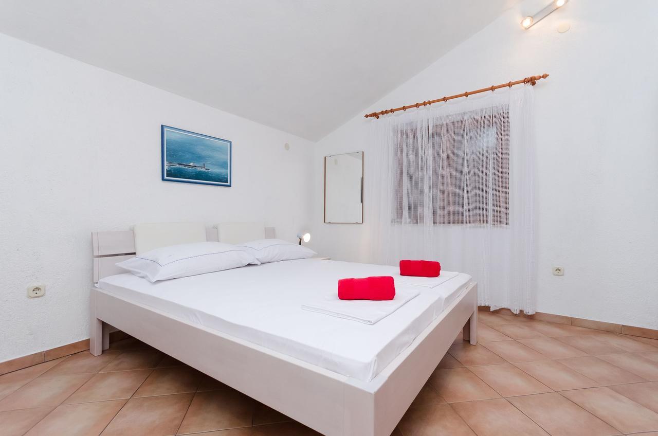 Apartments Sanja Sibinj Krmpotski Zewnętrze zdjęcie